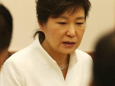 朴槿惠被控受贿罪或获刑45年 在野党:国民的命令